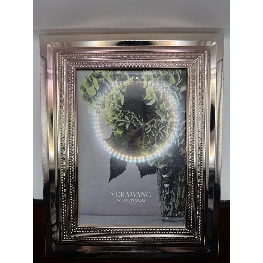 Vera Wang Wedgwood With Love 8x10 Silver Plated Photo Picture Frame Interlocking
